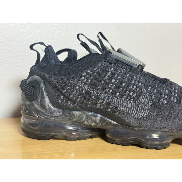 Nike Air VaporMax 2020 Flyknit Dark Gray Women’s Size 6‎ -CJ6741003 - Picture 3 of 10